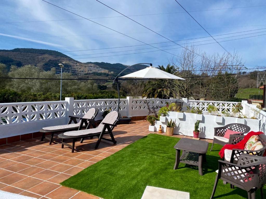 Bilbo Near Atico Rural Con Terraza Apartment Basauri Luaran gambar
