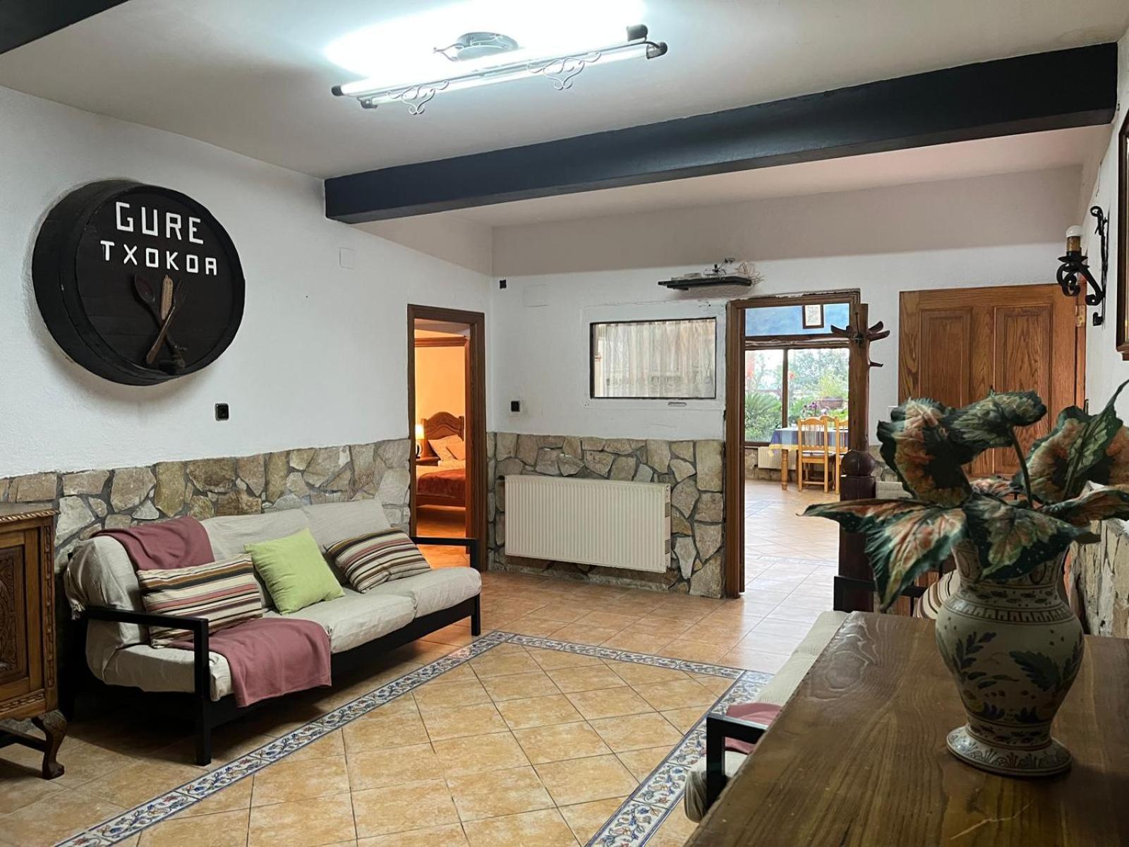Bilbo Near Atico Rural Con Terraza Apartment Basauri Luaran gambar